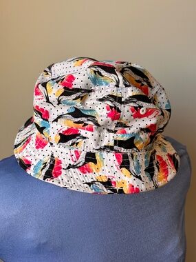 Original Chuck bucket, hat, dolphin print, OSFA